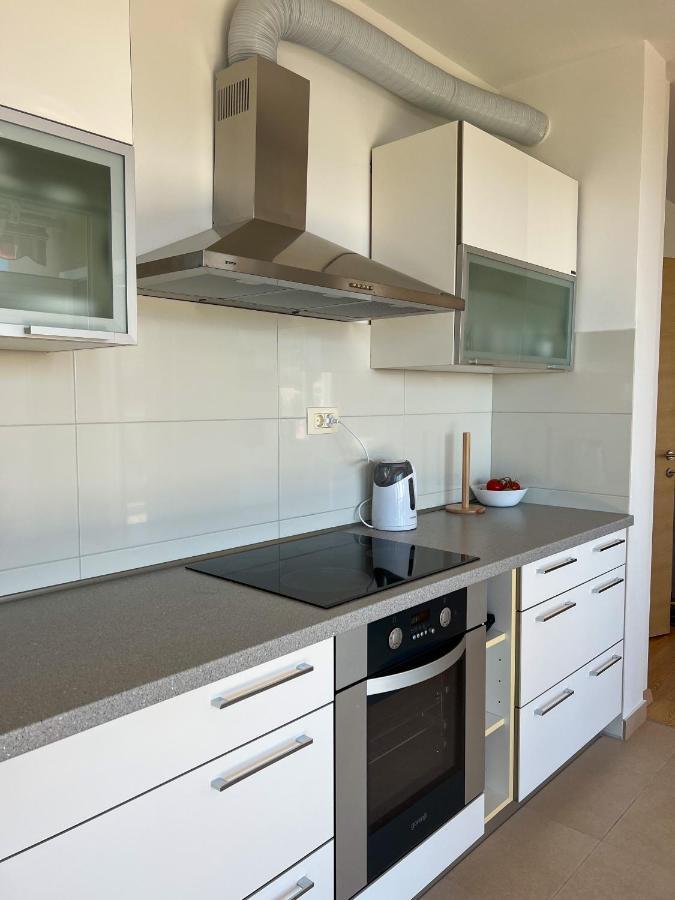 Sunny Z Oblednym Widokiem Na Morze Apartment Baska Voda